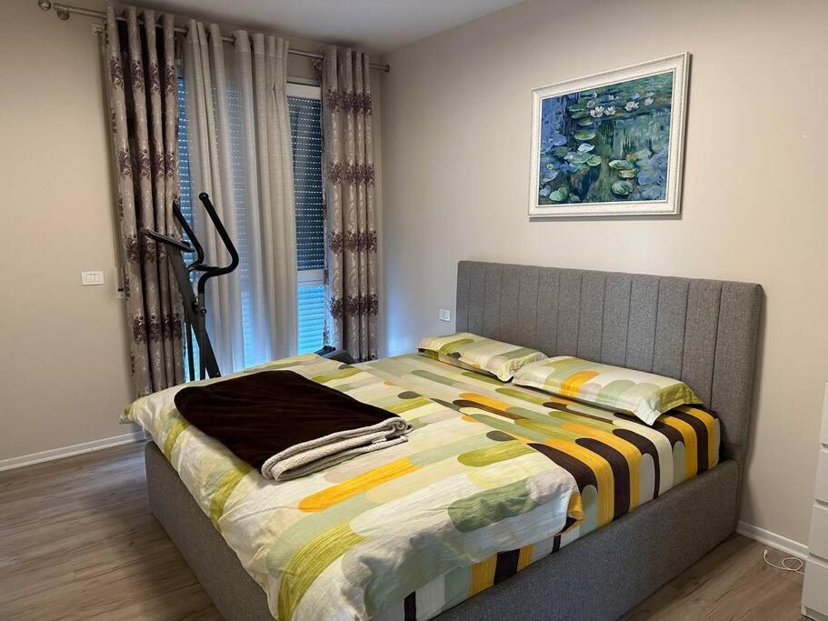 Family Friendly 2 Bedroom Apartment Eden Gardens Tirana City Center Esterno foto